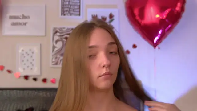 VirginieCruz online show from February 21, 2026, 5:42 am