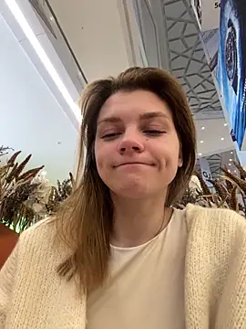 Snapshot of ValenciaShock chatting on February 5, 2026, 6:42 am ValenciaShock online show from February 5, 2026, 6:42 am