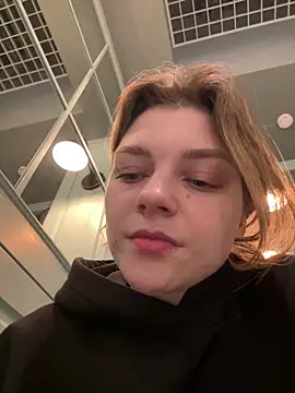 Snapshot of ValenciaShock chatting on February 28, 2026, 7:41 am ValenciaShock online show from February 28, 2026, 7:41 am