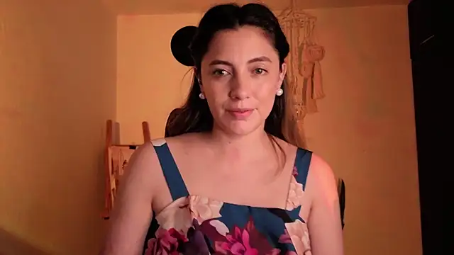 Mala Bad online show from November 9, 2025, 2:21 pm