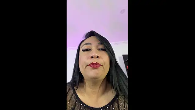 Snapshot of Karina_Yang chatting on July 21, 2026, 8:21 pm Karina Yang online show from July 21, 2026, 8:21 pm