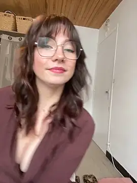 TalullaX online show from November 25, 2025, 10:48 am