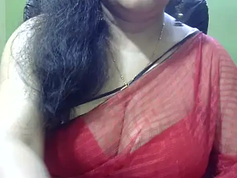 Mona love143 online show from November 4, 2025, 1:04 pm