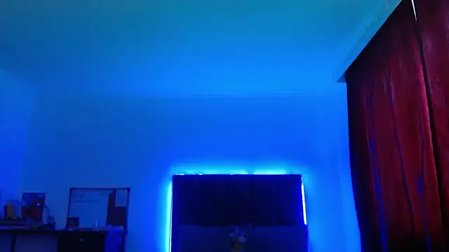 VALERY MEER online show from March 19, 2026, 11:43 am