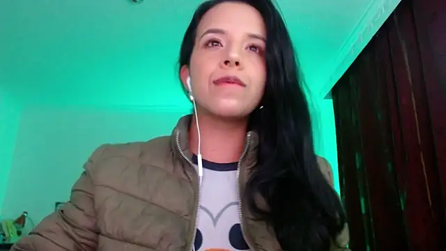 VALERY MEER online show from March 8, 2026, 2:04 am