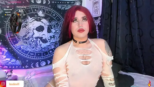 Lexxxxx  online show from November 6, 2025, 1:20 am