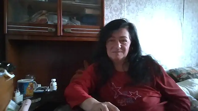 GypsiQueen2 online show from November 19, 2025, 8:14 am