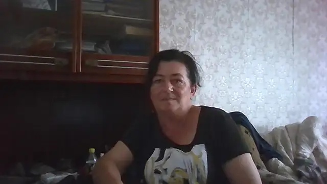 GypsiQueen2 online show from September 10, 2025, 9:52 am