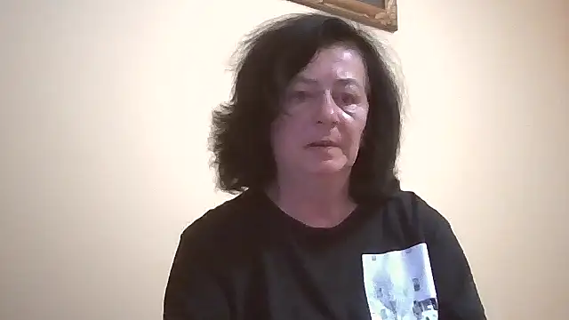 GypsiQueen2 online show from May 16, 2026, 5:56 pm