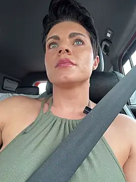 Snapshot of LukeLouHarvey chatting on February 24, 2026, 4:46 am LukeLouHarvey online show from February 24, 2026, 4:46 am