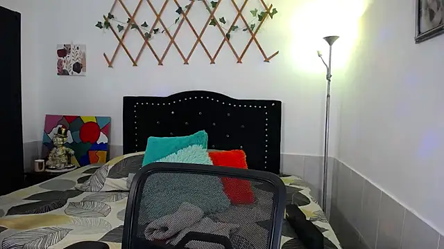 Snapshot of naughty_girl_4u chatting on March 24, 2026, 8:31 pm naughty girl 4u online show from March 24, 2026, 8:31 pm