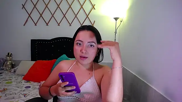 naughty girl 4u online show from October 17, 2025, 5:59 pm