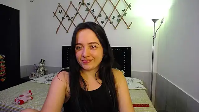 naughty girl 4u online show from October 21, 2025, 7:35 pm