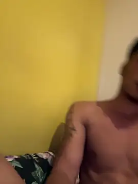 juniiorre online show from April 10, 2026, 7:43 pm