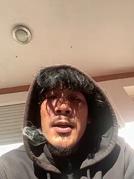 juniiorre online show from November 25, 2025, 12:05 pm