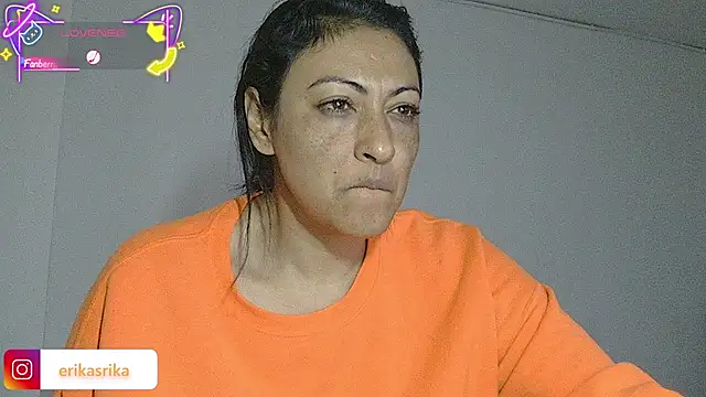 Snapshot of ErikaRika chatting on September 27, 2025, 7:42 pm ErikaRika online show from September 27, 2025, 7:42 pm