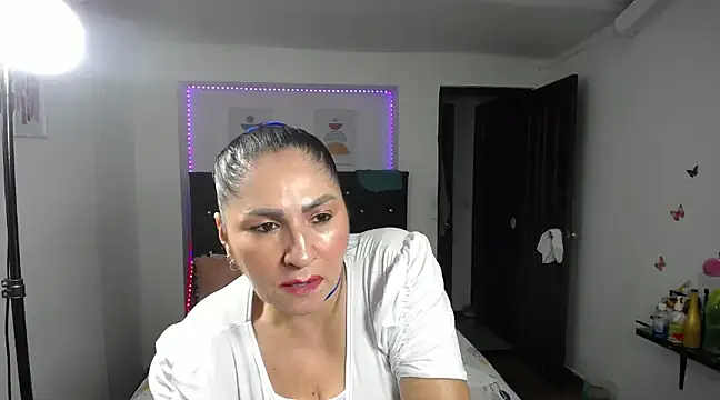 Snapshot of mature_bigboobs10 chatting on March 2, 2025, 10:58 am mature bigboobs10 online show from March 2, 2025, 10:58 am