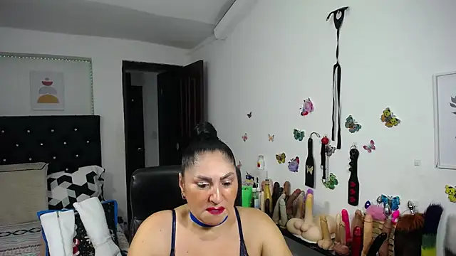 Snapshot of mature_bigboobs10 chatting on September 27, 2025, 5:46 am mature bigboobs10 online show from September 27, 2025, 5:46 am