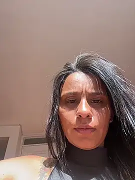 J loren online show from March 19, 2026, 8:42 pm