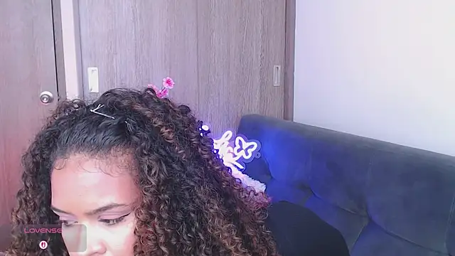 Amelia bss online show from November 15, 2025, 2:10 pm