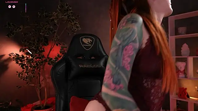 Snapshot of RedJasmine_ chatting on February 12, 2026, 11:04 pm RedJasmine online show from February 12, 2026, 11:04 pm