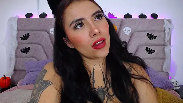 Jessica-Kraftt online show from October 22, 2025, 12:43 am