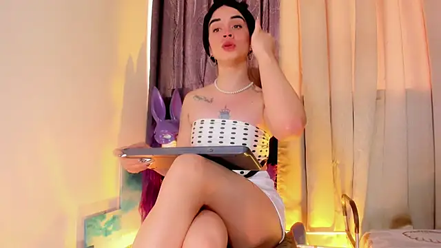 lesly xx online show from June 29, 2026, 7:13 pm