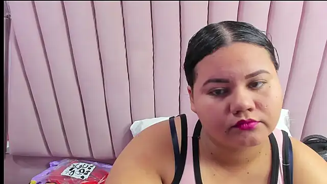 ValenTitis online show from March 8, 2025, 8:03 pm