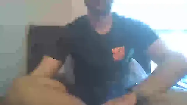 Hotboyo01 online show from February 16, 2025, 8:22 pm