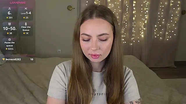 Snapshot of JackieMoonn chatting on November 21, 2025, 5:17 am JackieMoonn online show from November 21, 2025, 5:17 am