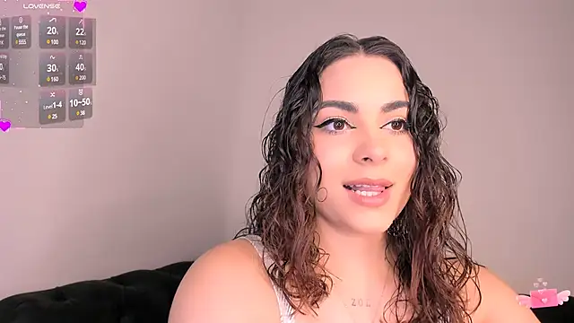 Snapshot of nahla_jameel chatting on February 26, 2025, 12:41 am nahla jameel online show from February 26, 2025, 12:41 am