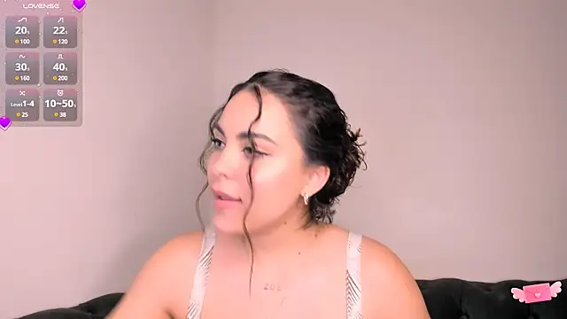 Snapshot of nahla_jameel chatting on February 26, 2025, 10:49 am nahla jameel online show from February 26, 2025, 10:49 am