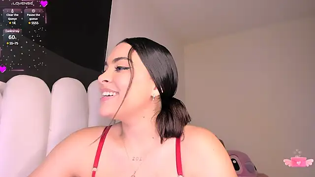 Snapshot of nahla_jameel chatting on January 21, 2025, 10:52 am nahla jameel online show from January 21, 2025, 10:52 am