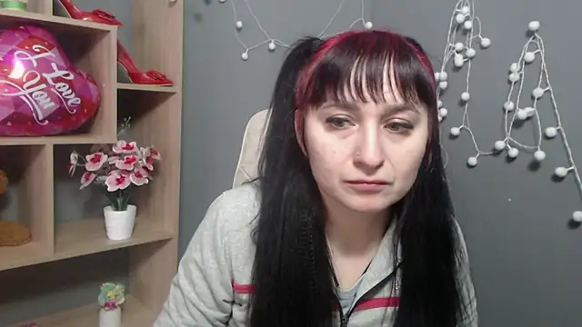 Snapshot of NinaFlawlees chatting on February 13, 2026, 6:57 am NinaFlawlees online show from February 13, 2026, 6:57 am