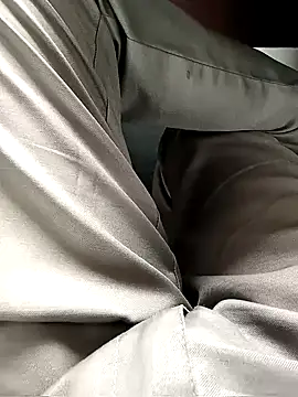 Snapshot of robinsan1010 chatting on March 3, 2025, 7:46 am robinsan1010 online show from March 3, 2025, 7:46 am