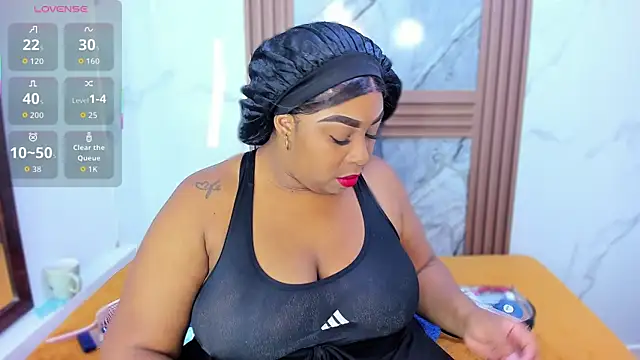 HannyMansonh online show from November 12, 2025, 3:43 am