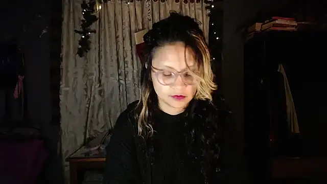 Hathorlove online show from January 7, 2026, 3:22 am