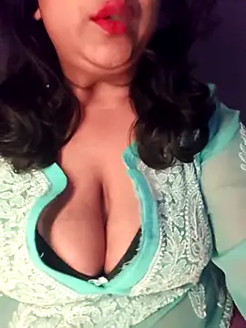 Snapshot of sassy_horny chatting on February 19, 2025, 7:37 pm sassy horny online show from February 19, 2025, 7:37 pm