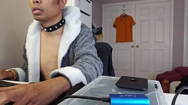 AmGuy23 online show from November 18, 2025, 8:34 pm