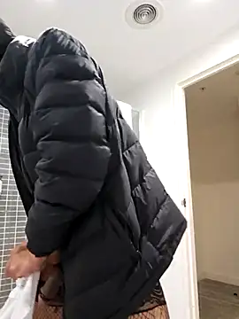 AmGuy23 online show from September 12, 2025, 5:35 pm