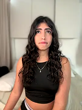 Gaby zahir  online show from October 6, 2025, 11:33 am