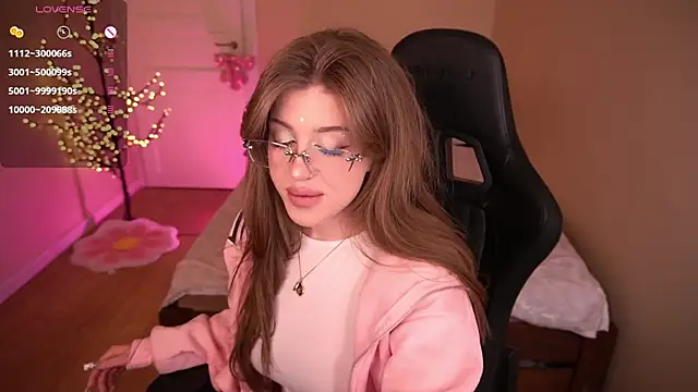 PenellopaRaw online show from February 21, 2026, 4:53 pm