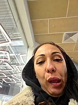 LeticiaWoods online show from April 6, 2026, 1:01 pm