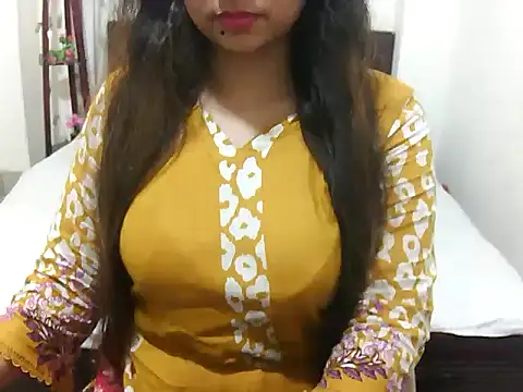 cutebengaligirl online show from June 24, 2026, 11:09 am
