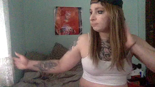 alexabunni online show from November 10, 2025, 3:06 pm