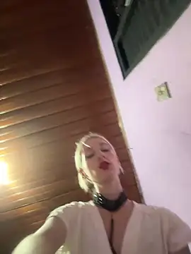 bunnydark00 online show from February 28, 2025, 2:09 am