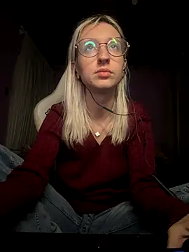 bunnydark00 online show from October 2, 2025, 12:25 am