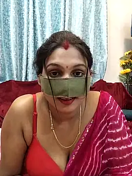 Queen Dolly online show from February 22, 2025, 5:35 pm