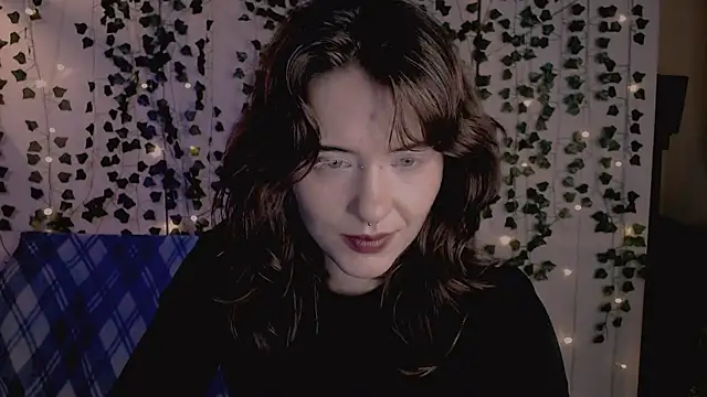 risha laas online show from November 5, 2025, 8:01 pm