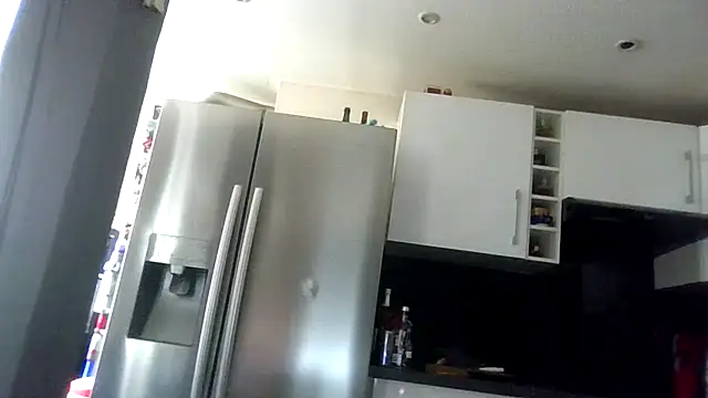 Snapshot of lololaland chatting on February 18, 2026, 11:17 am lololaland online show from February 18, 2026, 11:17 am